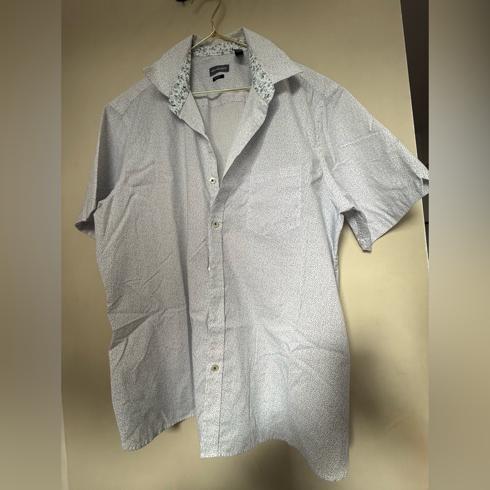 Van Heusen Light Gray Short Sleeve Shirt